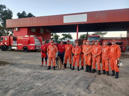 Peça de roupa encontrada direcionam buscas por mulher em Conquista