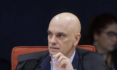 Moraes nega visita de assessor de Trump a Bolsonaro na prisão