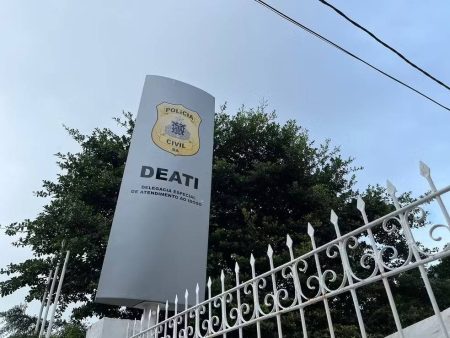 Filho é preso após deixar mãe de 71 anos em situação de abandono e insalubridade em Salvador