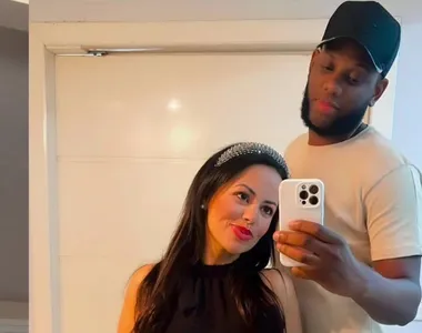 Músico gospel é preso por agressão à esposa; Mila Flores desabafa em vídeo