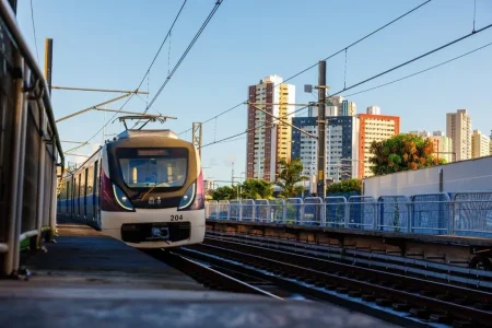 Operação do metrô é normalizada após manhã de transtornos em Salvador