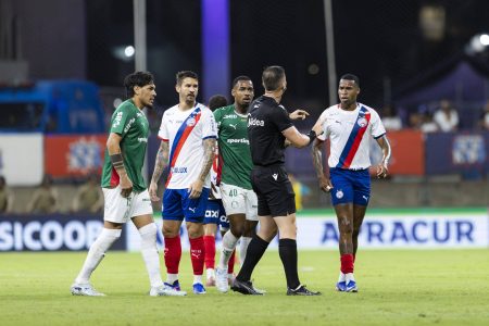 Críticas à arbitragem levam Ceni, Santoro e David Duarte a julgamento no STJD
