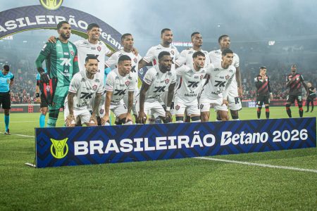 Vitória formaliza representação na CBF contra arbitragem do jogo com o Athletico-PR