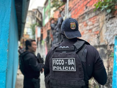 Cerco na Rodoviária: Polícia prende dupla de homicidas que tentava fugir de Salvador
