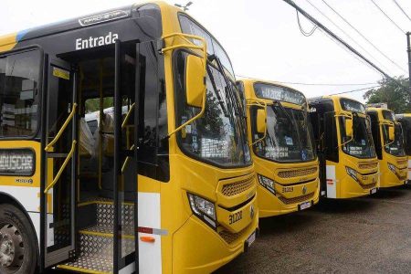 Ônibus voltam a circular normalmente no Vale das Pedrinhas