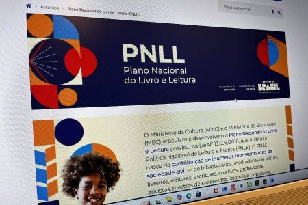 Brasil lança plano com foco em leitura e acesso a livros até 2036