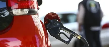 Combustíveis têm redução de preços na Bahia; gasolina cai 4,6%
