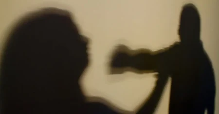 Justiça determina internação de adolescente que planejou estupro coletivo em Copacabana