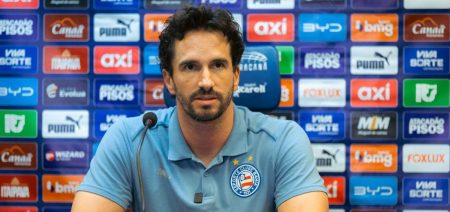 Auxiliar aponta erros do Bahia após derrota: “Erramos demais”