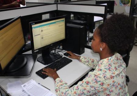 Governo da Bahia convoca 2.730 universitários aprovados no programa Partiu Estágio