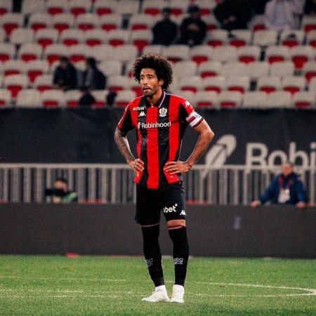 Baiano Dante se aposentará e iniciará carreira de treinador em clube Europeu