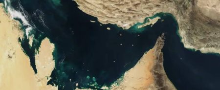 Irã abre Estreito de Ormuz aberto após cessar-fogo no Líbano