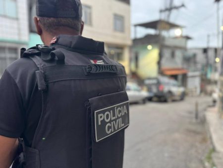 Polícia prende dupla que causou prejuízo de R$ 27 mil em assalto a mercado