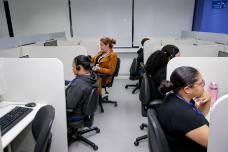 Multinacional abre 200 vagas de emprego em Salvador com salários de até R$ 2,8 mil