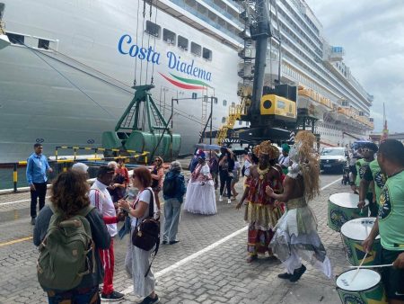 Temporada de cruzeiros na Bahia movimenta mais de R$ 115 milhões