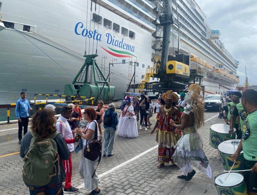 Temporada de cruzeiros na Bahia movimenta mais de R$ 115 milhões
