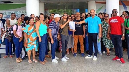 Professores de Dias D’Ávila estão em estado de greve e cobram respostas da prefeitura