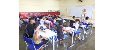 Combate ao feminicídio: Projeto propõe aulas sobre a Lei Maria da Penha em escolas da Bahia