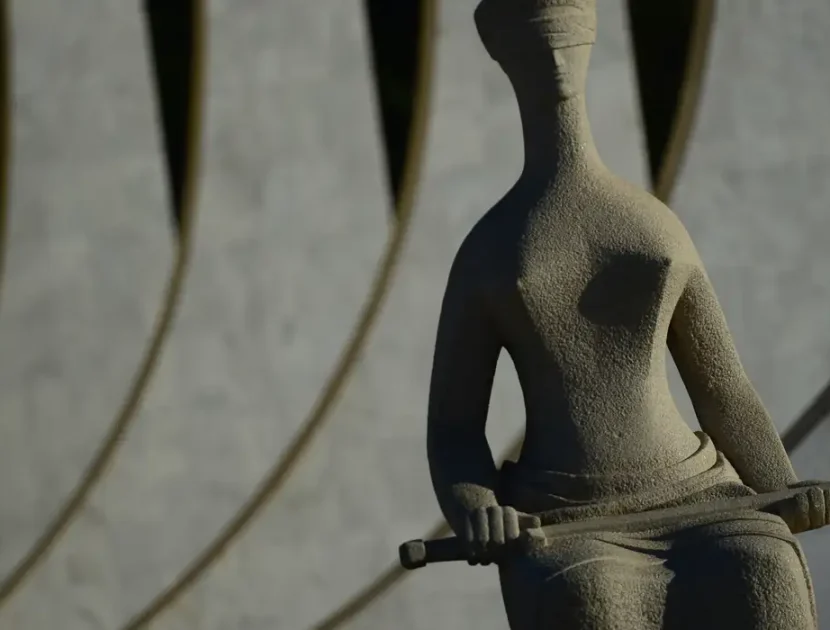 STF garante piso nacional de R$ 5,1 mil para professores temporários