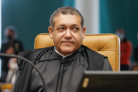 Nunes Marques será relator de revisão criminal apresentada por Bolsonaro no STF