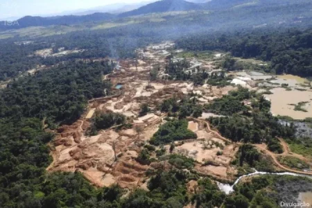 Governo prepara plano para acabar com uso de mercúrio em garimpos no Brasil