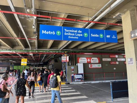 Obras na Estação da Lapa alteram operação de linhas de ônibus em Salvador