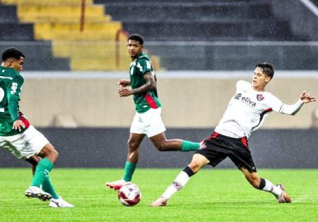 Sub-20: Vitória empata com o líder Palmeiras em jogo de quatro gols em Barueri