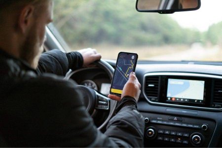 Governo prepara programa de financiamento de carros para motoristas de aplicativo e taxistas