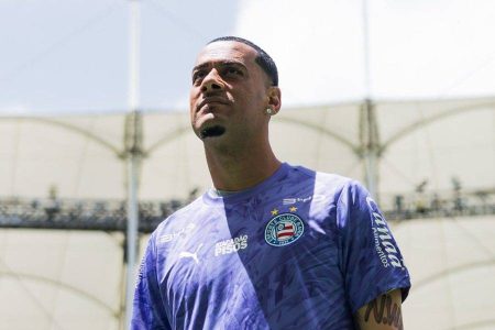 Bahia confirma entorse no joelho de Léo Vieira após derrota para o Coritiba