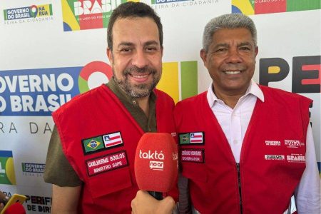 “O governo comprou essa briga”, diz Boulos sobre fim da escala 6×1