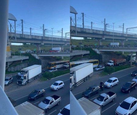 Imprudência na BR-324: Condutores cometem infração gravíssima perto de estação de metrô