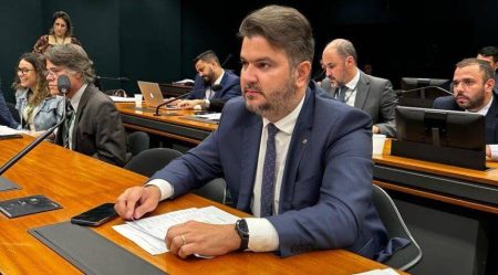 Mais um deputado volta atrás sobre o fim da escala 6×1; saiba qual