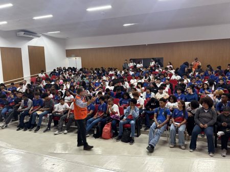 Projeto “Defesa Civil na Escola” leva formação preventiva e cria núcleos de proteção entre estudantes