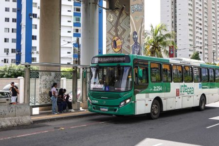 Linhas de ônibus do Terminal Águas Claras têm itinerários alterados por obras do VLT