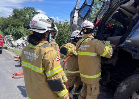 Bombeiros alertam para riscos de viagens noturnas após tragédia na BR-116