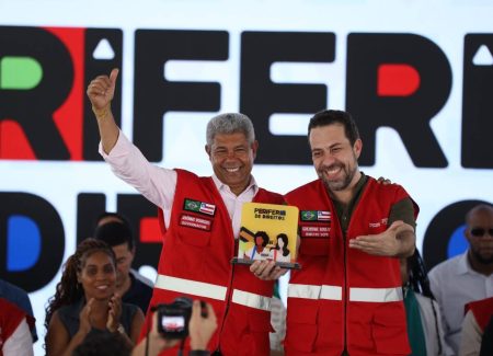 Boulos critica decisão dos EUA sobre PCC e CV e cobra Flávio Bolsonaro por milícias no Rio
