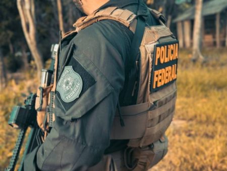 Operação contra lavagem de dinheiro apreende fortuna em rodovia baiana