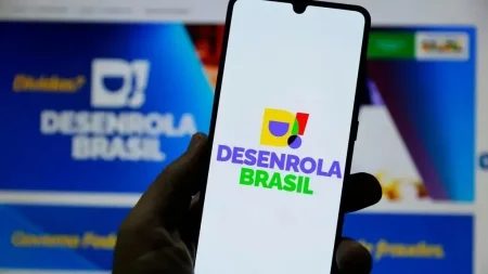 Governo faz alerta sobre golpe envolvendo site falso do Desenrola Brasil 2.0