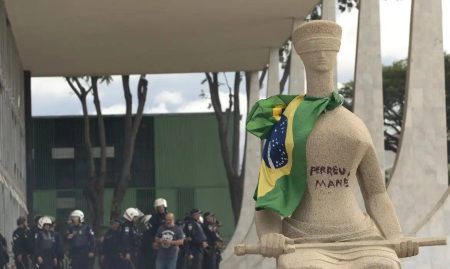 Moraes nega pedido para aplicar nova lei a condenada do 8 de janeiro