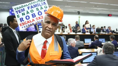 “Sexo em paz”: Isidório viraliza ao defender fim da escala 6×1 na Câmara