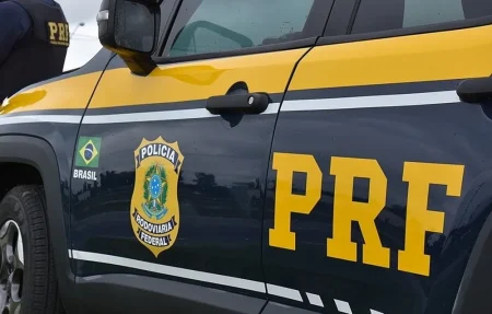 Batida entre moto e bicicleta na BR-235 termina com morte e ferido