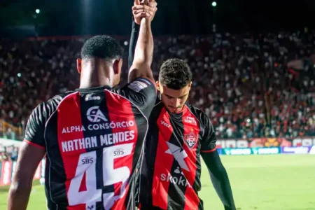 Leão rugiu no Barradão! Vitória derruba sequência invicta do Inter