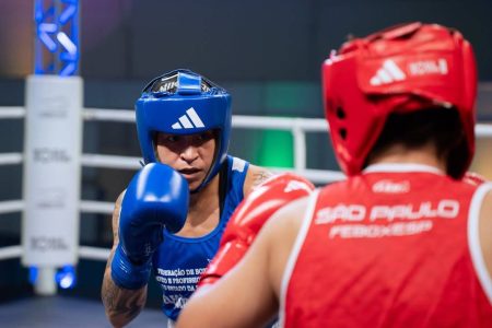 Bia Ferreira estreia com vitória e avança à semifinal do Brasileiro de Boxe
