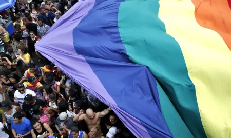Ações por discriminação de gênero e orientação sexual triplicam no Brasil, diz CNJ