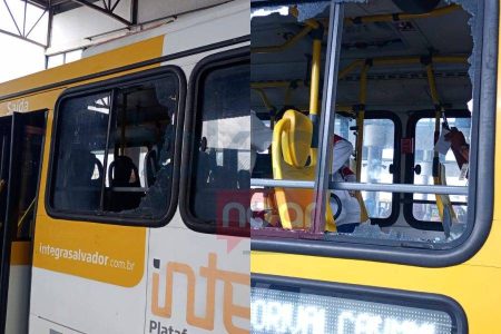 Ônibus é alvo de vandalismo em Itapuã e motorista fica ferido