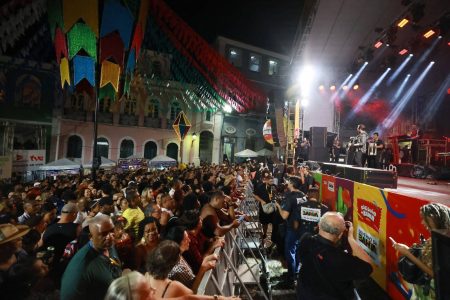 VÍDEO: Centro Histórico de Salvador recebe mais uma noite de festa no São João da Bahia