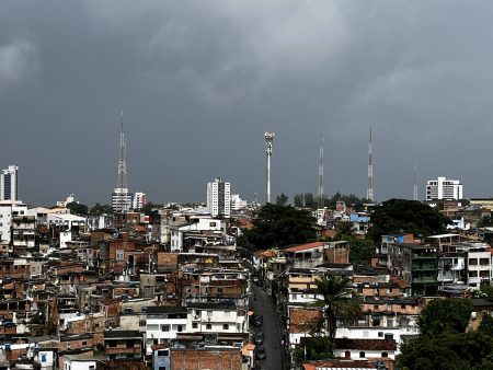 Inmet prevê chuva no sul da Bahia e queda nas temperaturas em parte do país