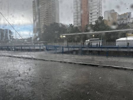 Salvador terá chuva no início da semana, mas tempo deve firmar a partir de terça-feira (22)