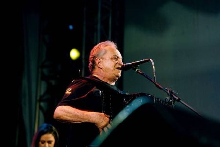 Após repercussão envolvendo shows na Bahia, Flávio José é substituído em programação municipal