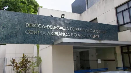 Condenada por estupro de adolescente de 13 anos é presa na RMS